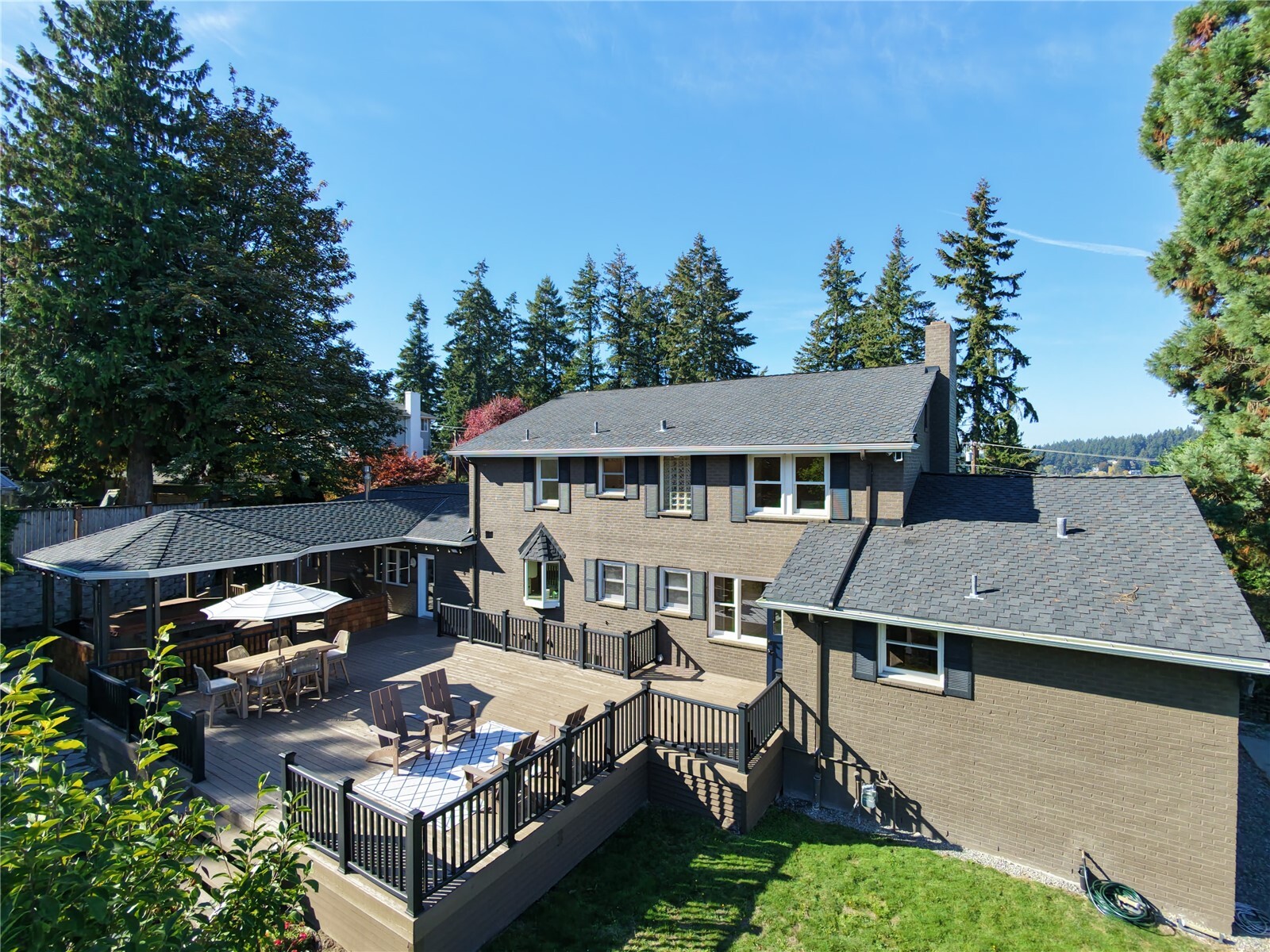 16066 Inglewood Road Property Photo 1