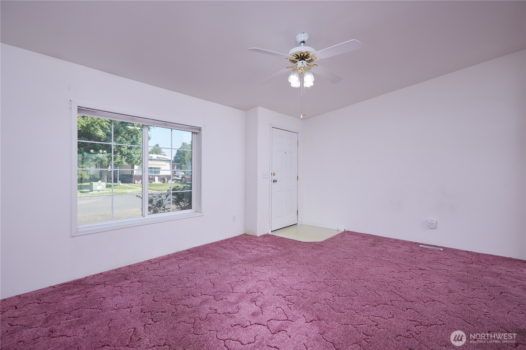 808 Se Mockingbird Drive Property Photo 7