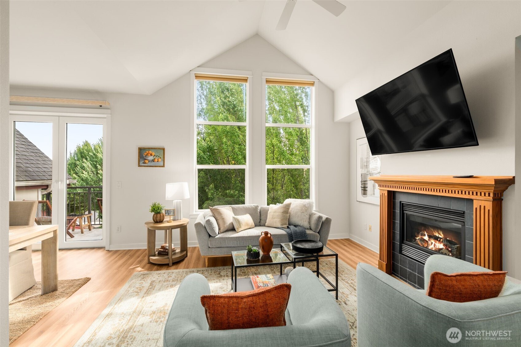 55 Williams Avenue 401 Property Photo 4