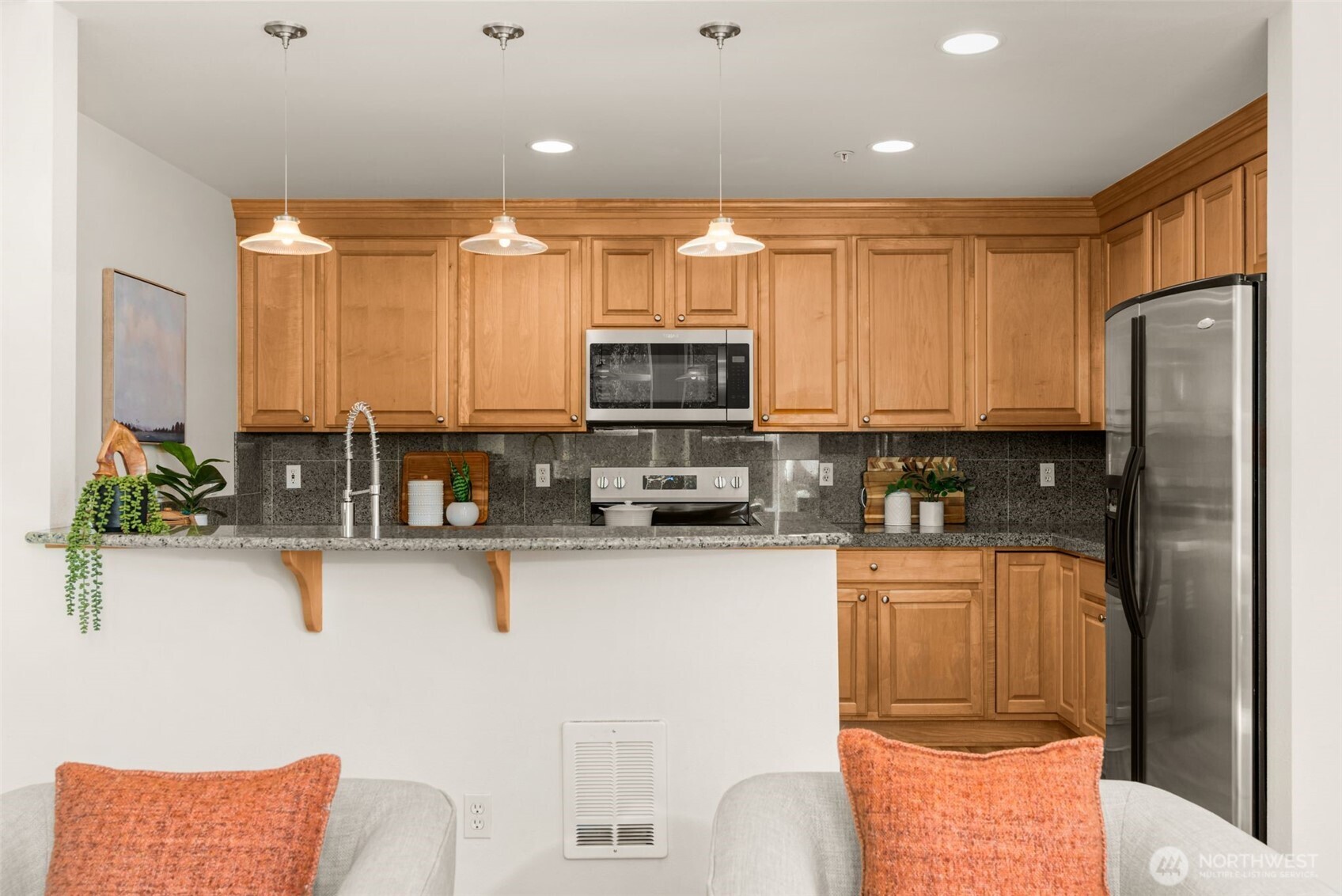 55 Williams Avenue 401 Property Photo 10