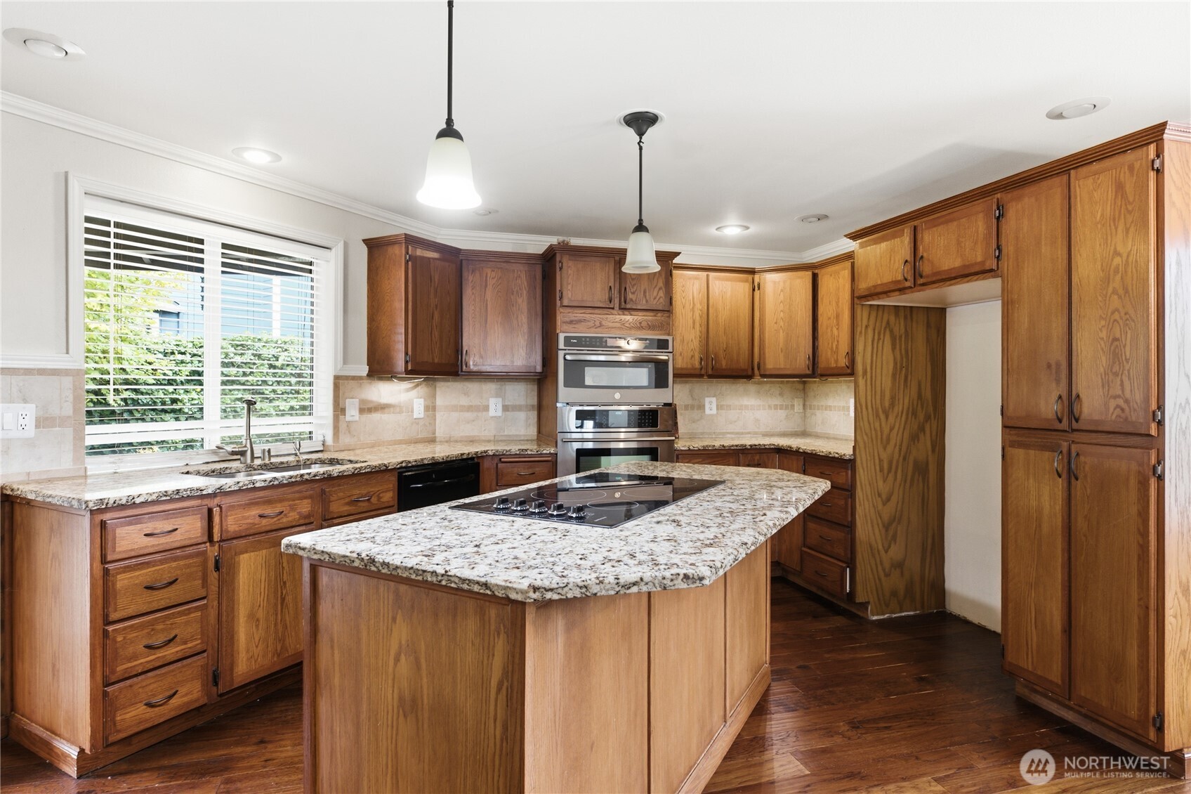 19210 106th Avenue Ct Property Photo 8