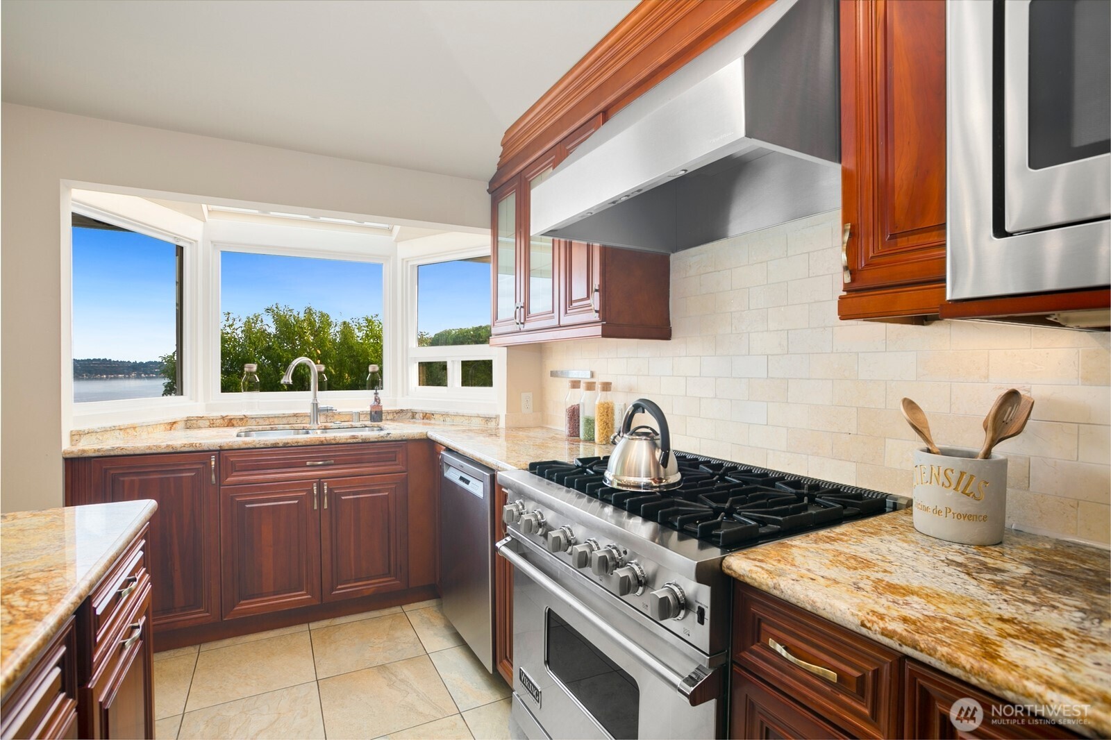 4201 Sw 109th Street Property Photo 17