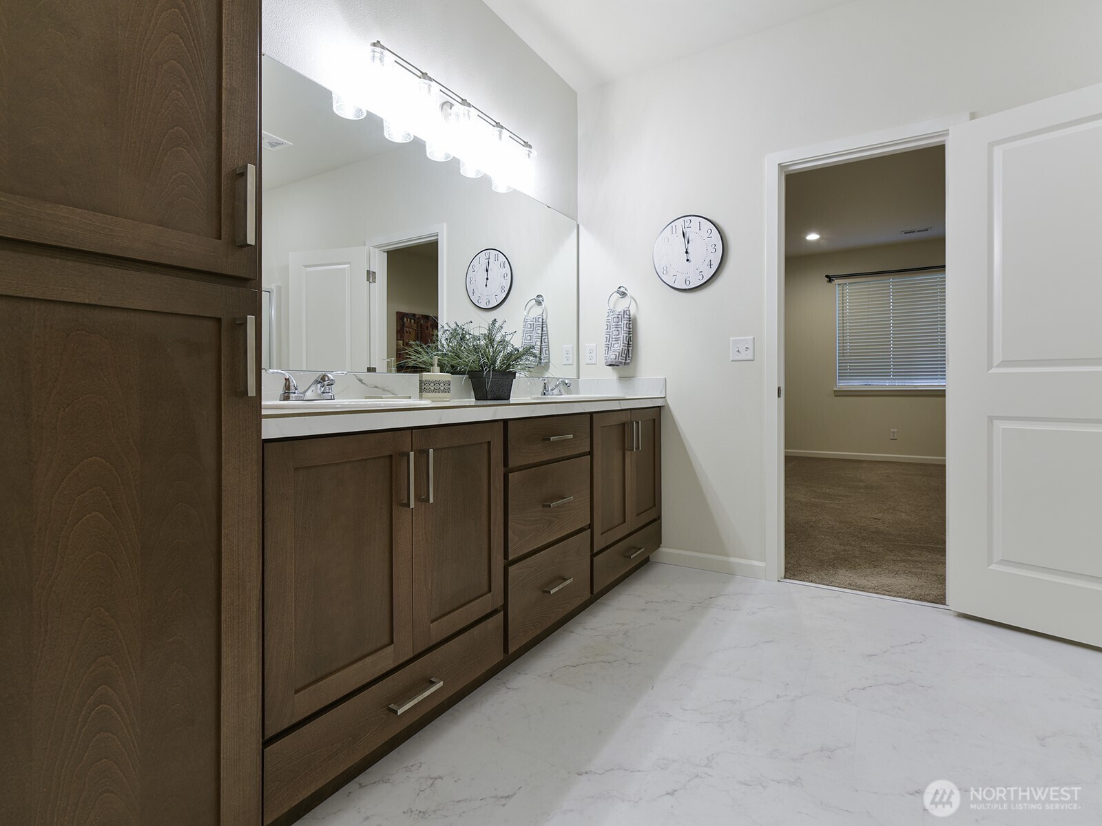 621 153rd Street Ct Property Photo 14