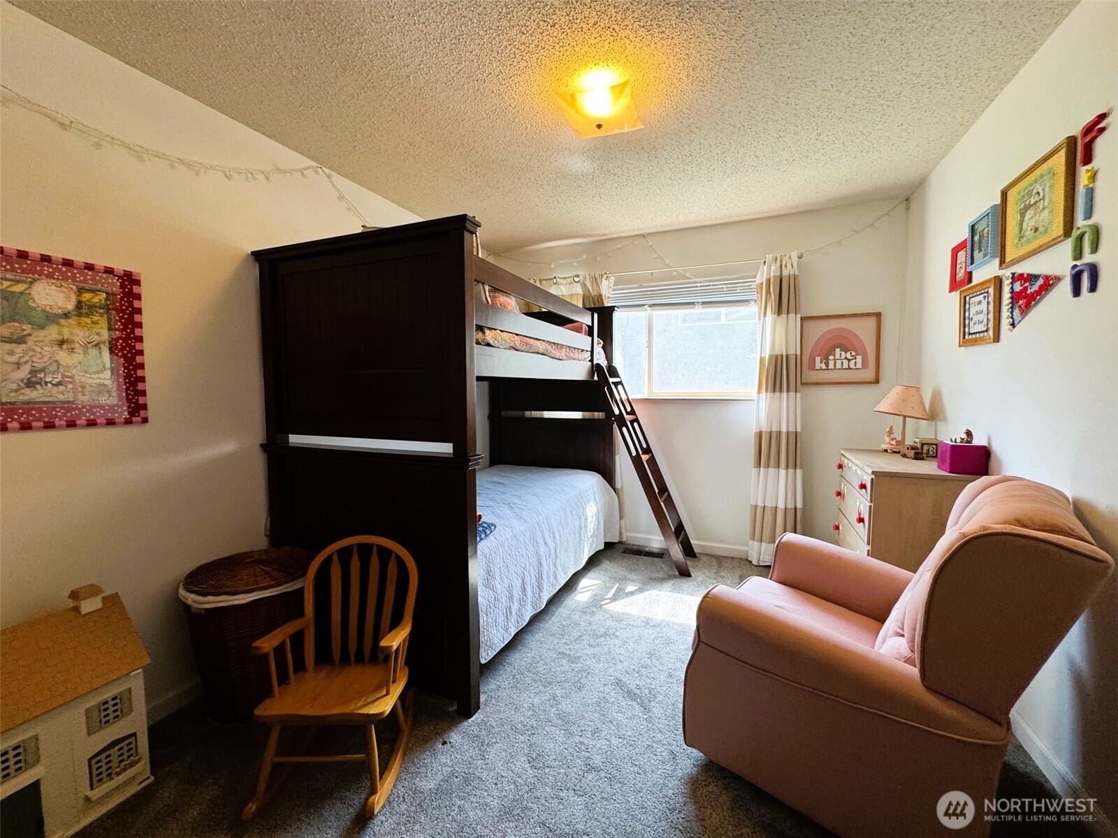 836 Meadowlark Lane Property Photo 14