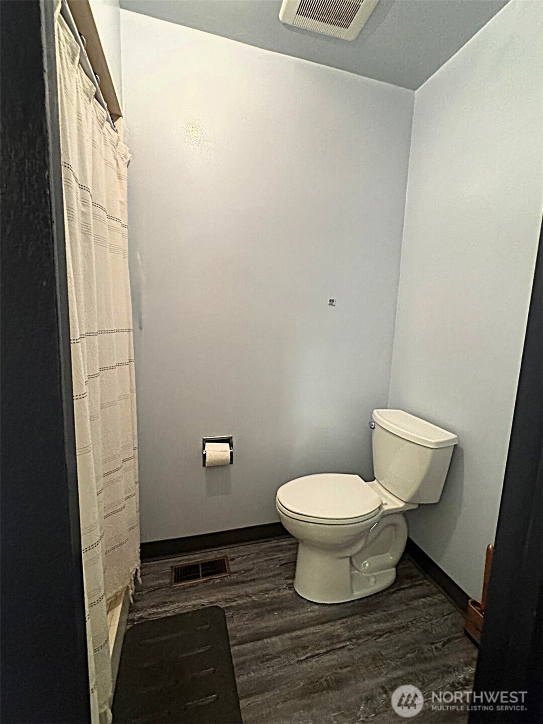 836 Meadowlark Lane Property Photo 19