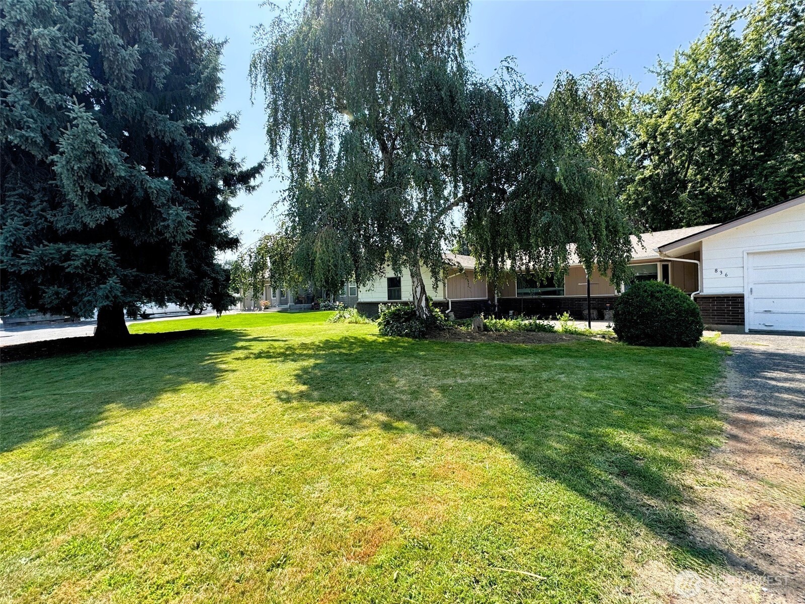 836 Meadowlark Lane Property Photo 25