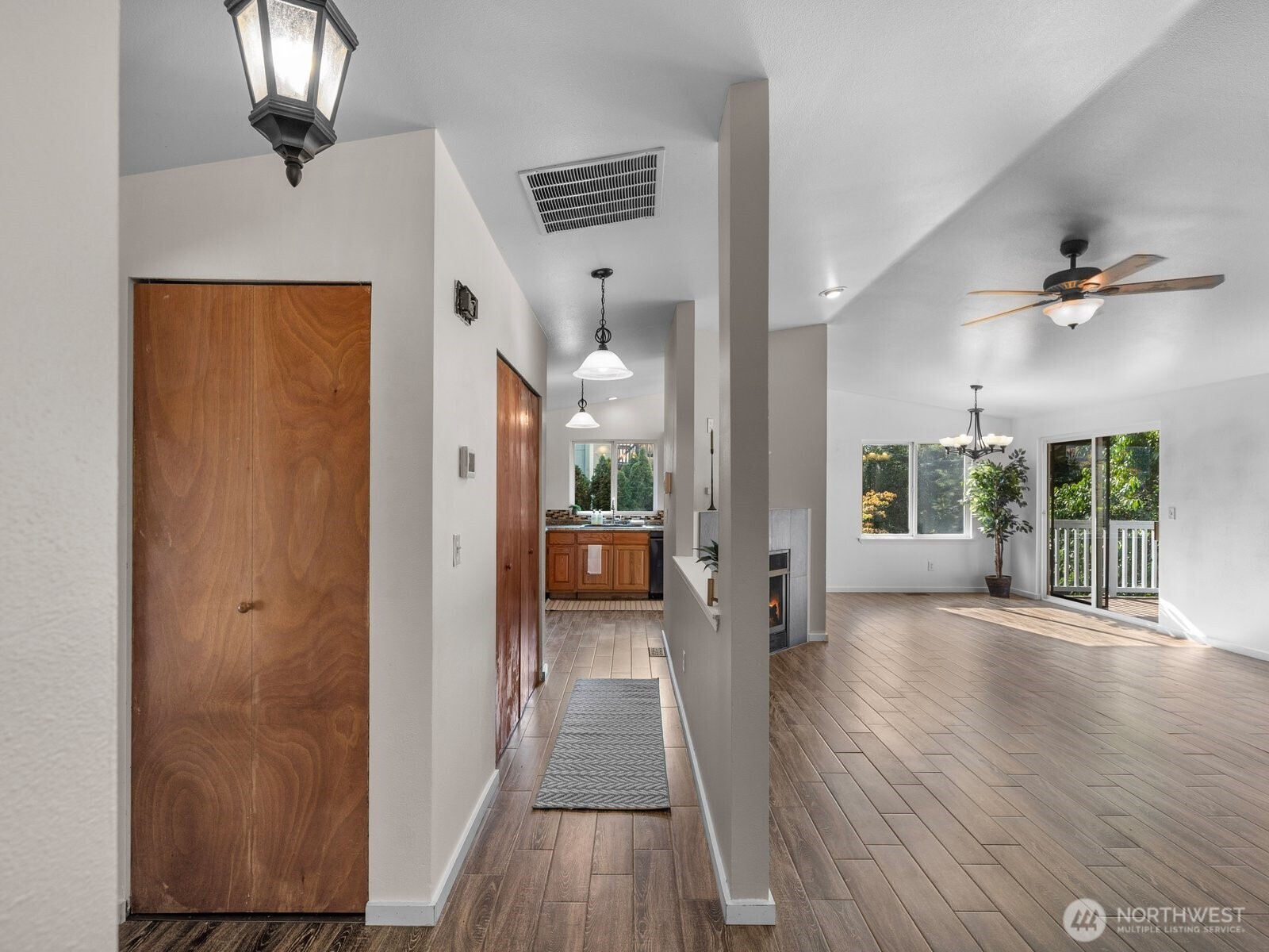 108 Noble Way Property Photo 3