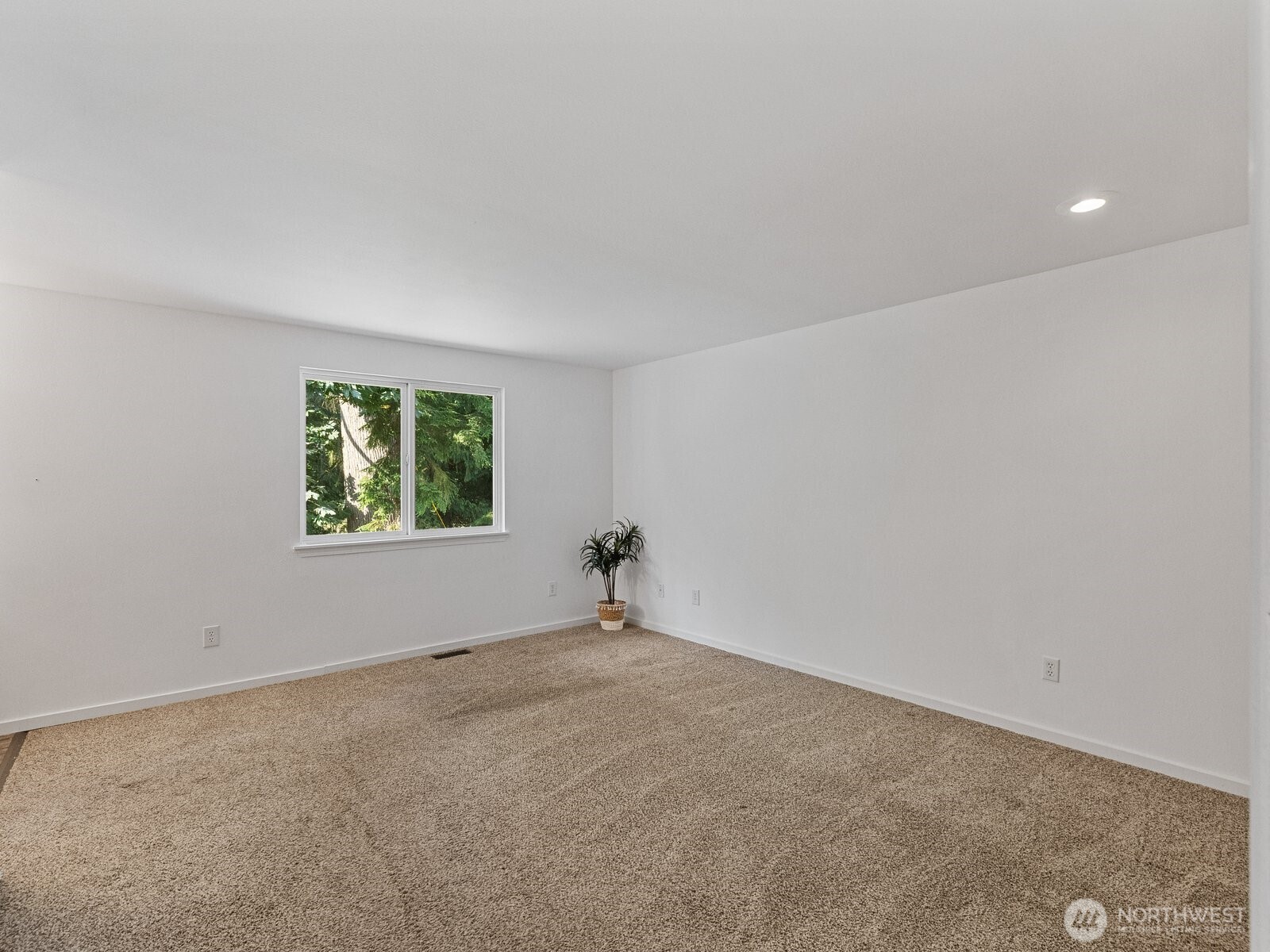 108 Noble Way Property Photo 17