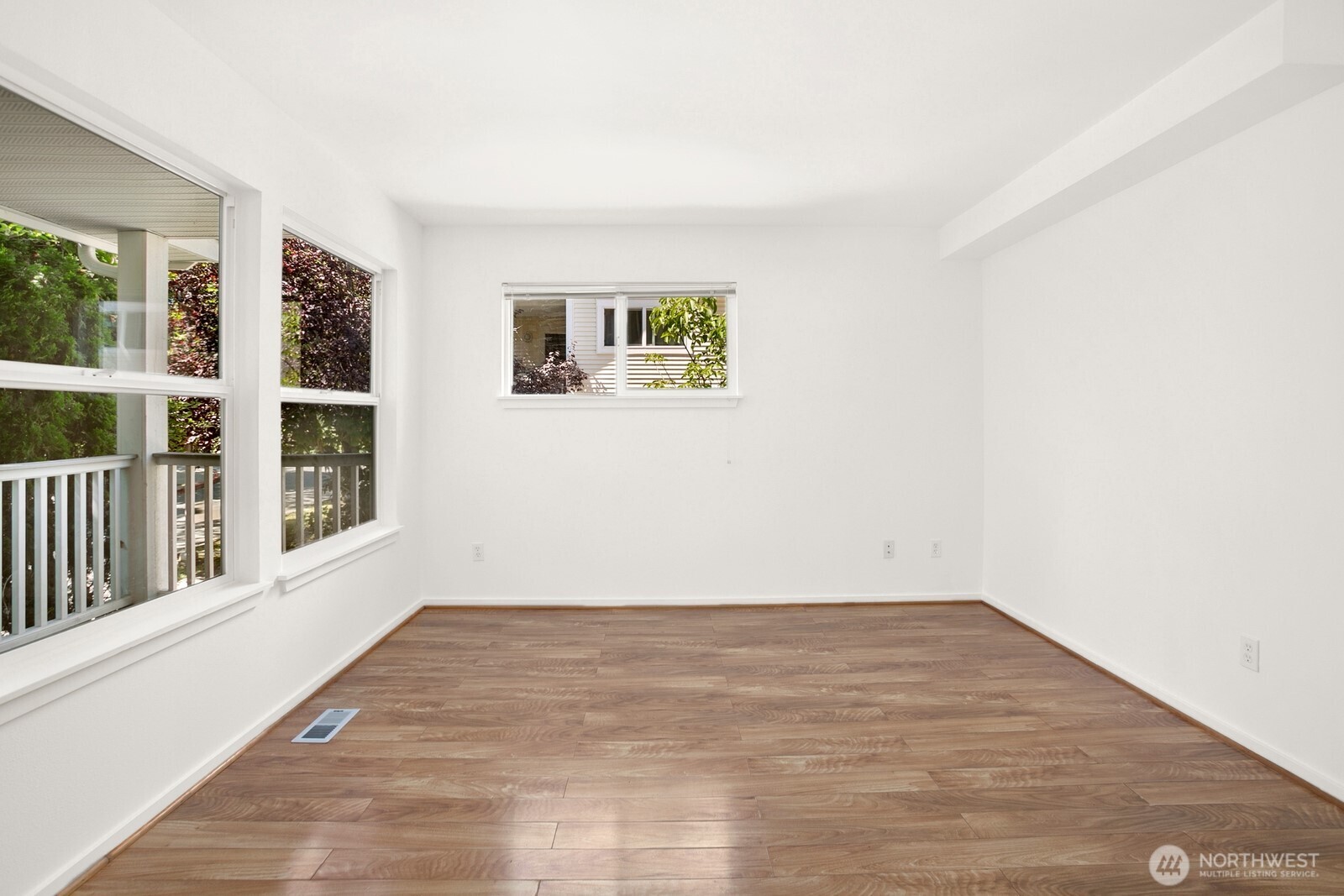 3308 S Holly Place Property Photo 12