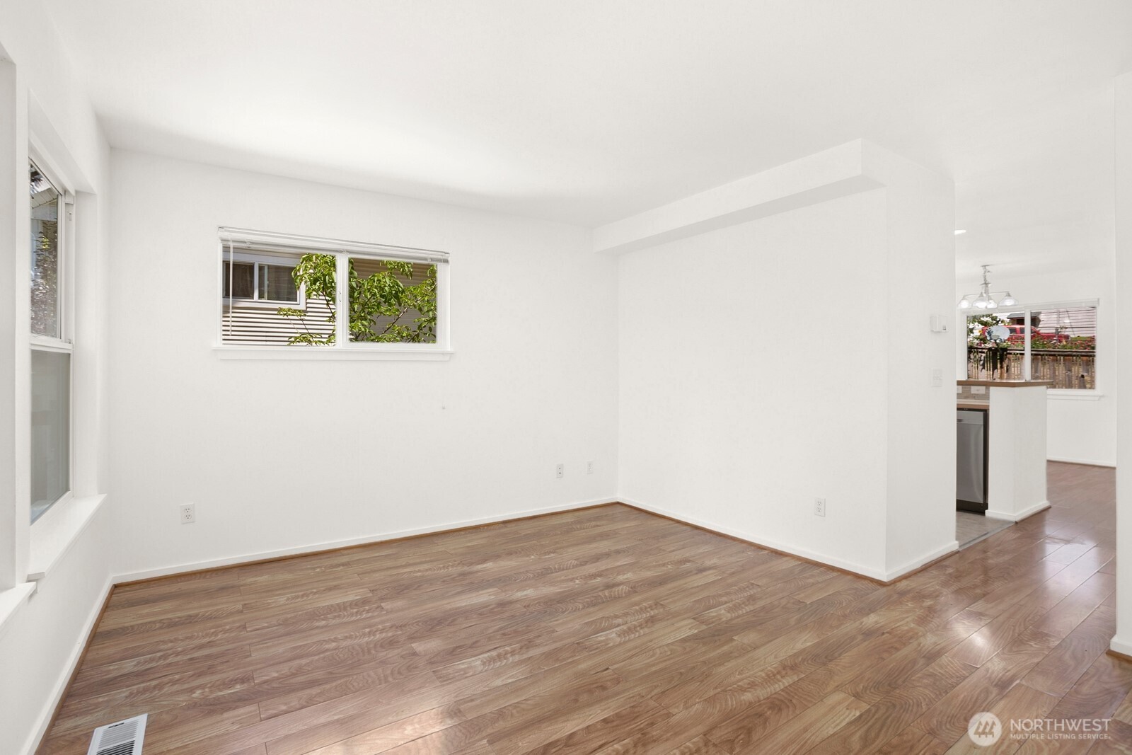 3308 S Holly Place Property Photo 13