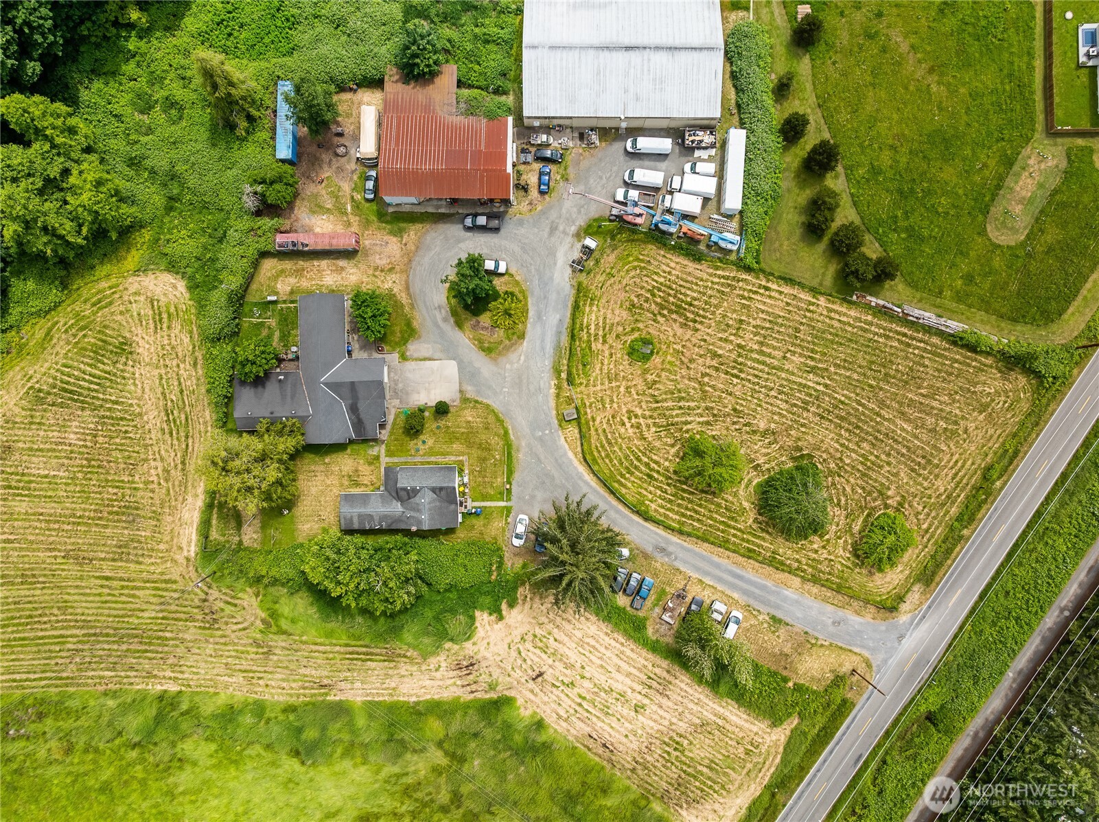4250 Dewey Road Property Photo 13
