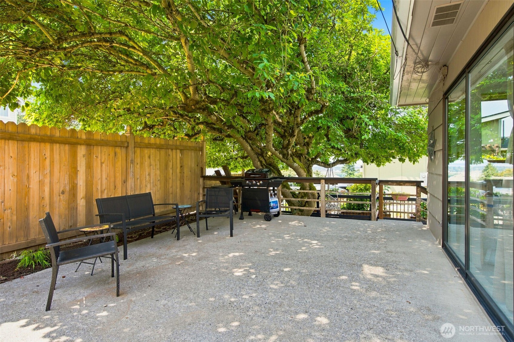 16 81st Avenue Property Photo 4