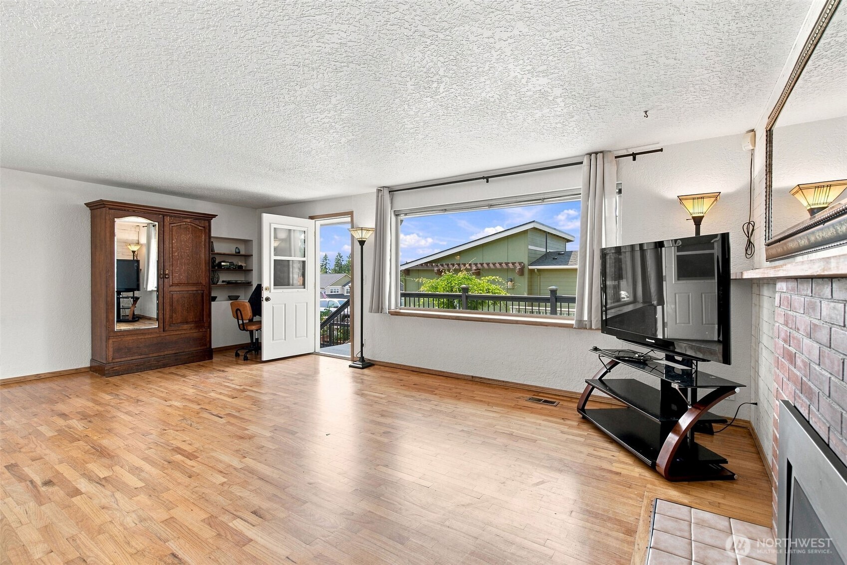 16 81st Avenue Property Photo 5