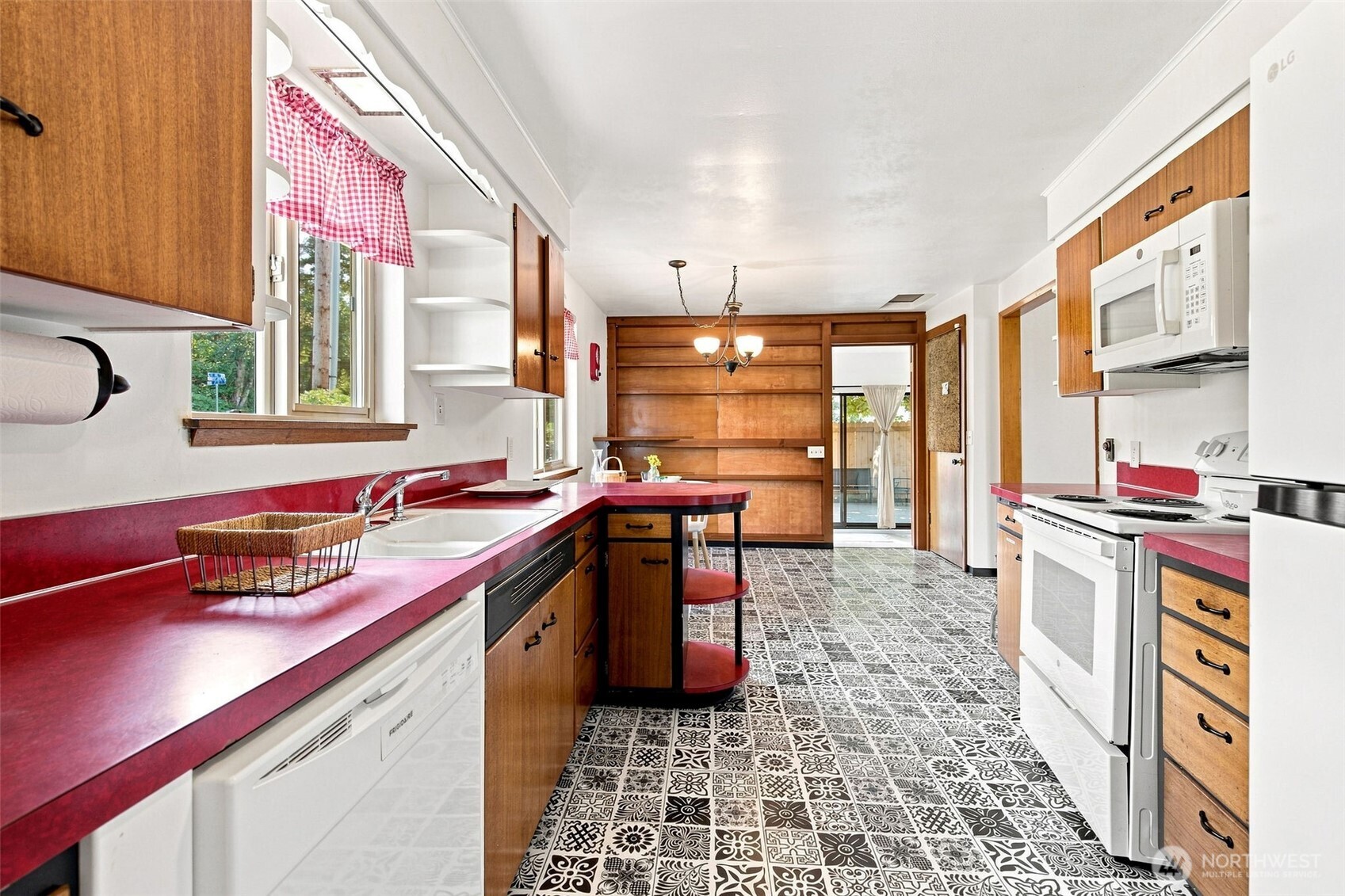 16 81st Avenue Property Photo 7