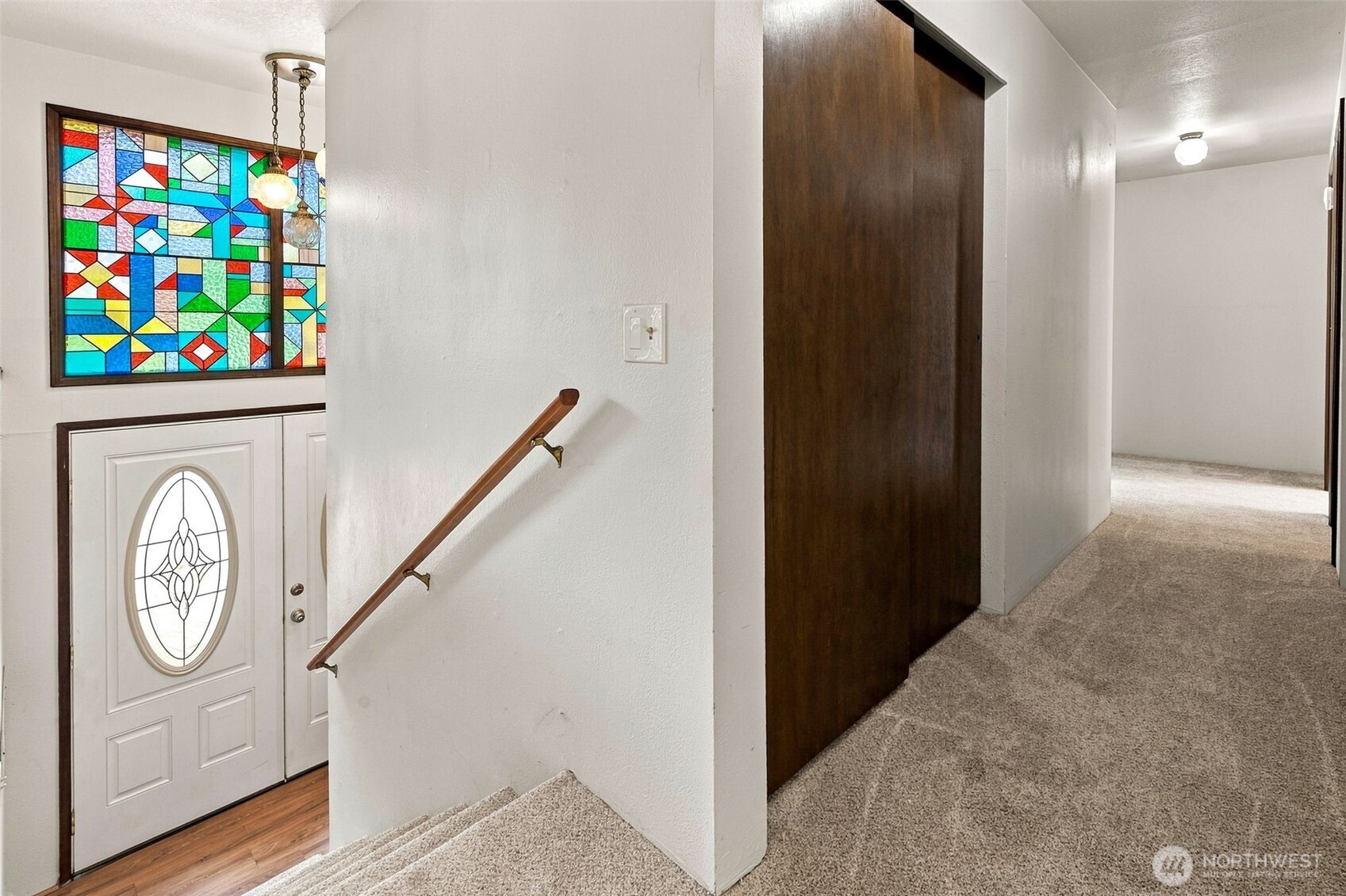 51 E Park Lane Property Photo 8