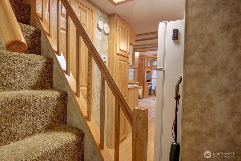 137 6 Riverside Drive Property Photo 13