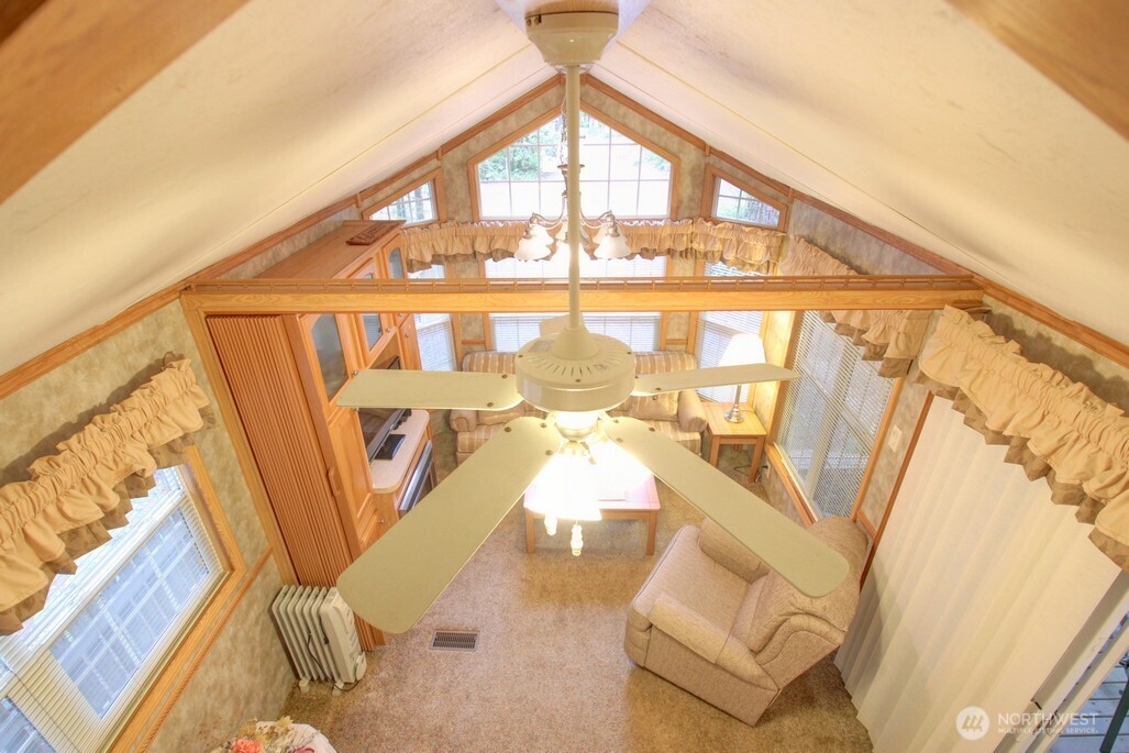 137 6 Riverside Drive Property Photo 17