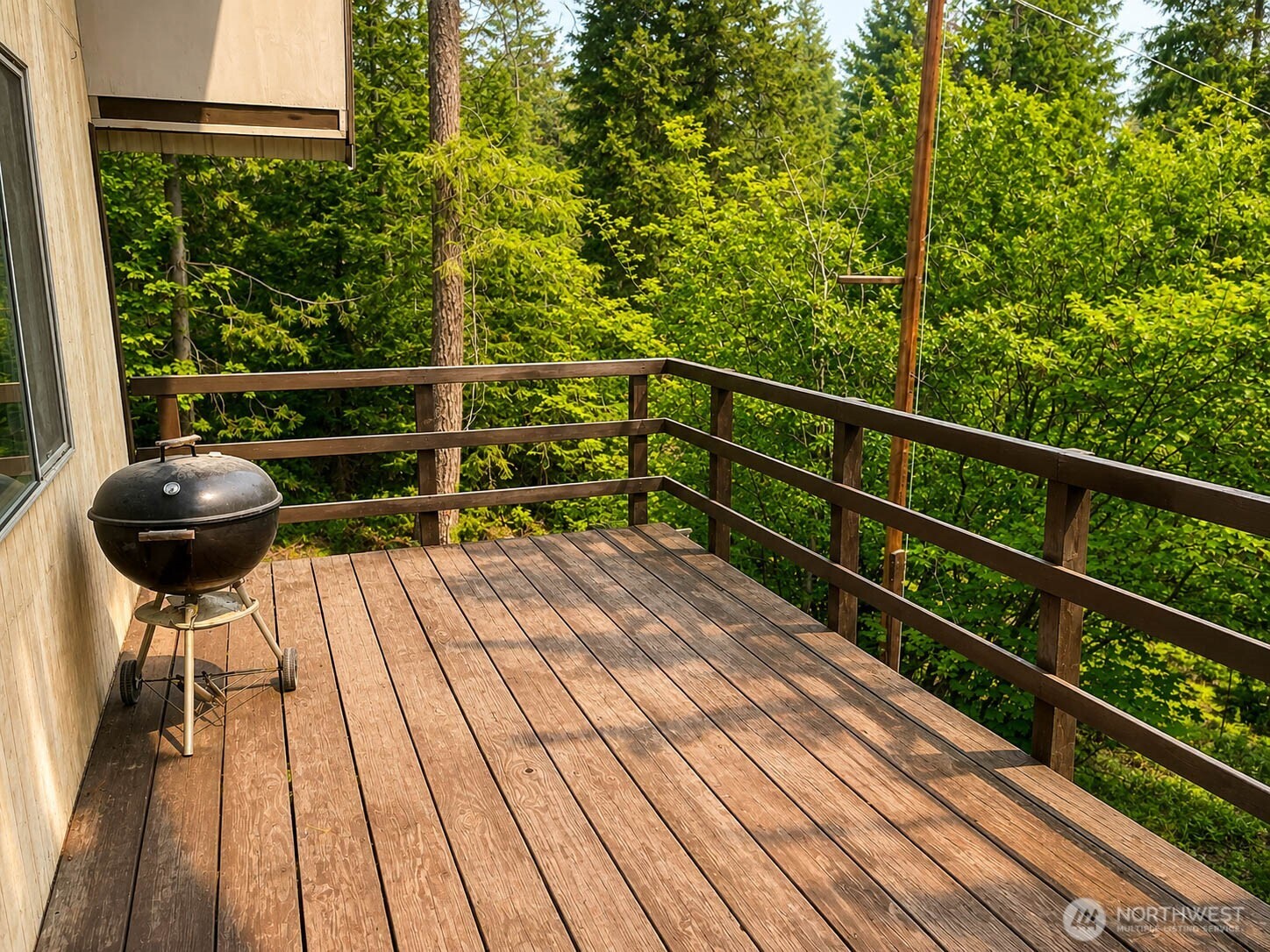 2433 Salal Property Photo 5