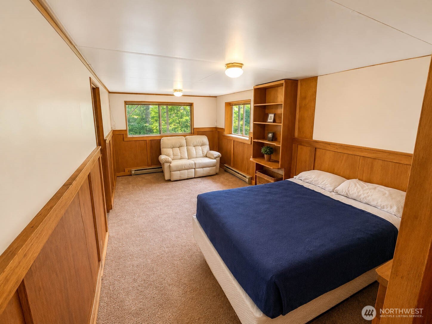 2433 Salal Property Photo 12
