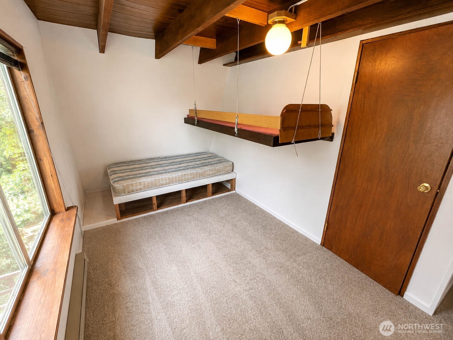 2433 Salal Property Photo 14