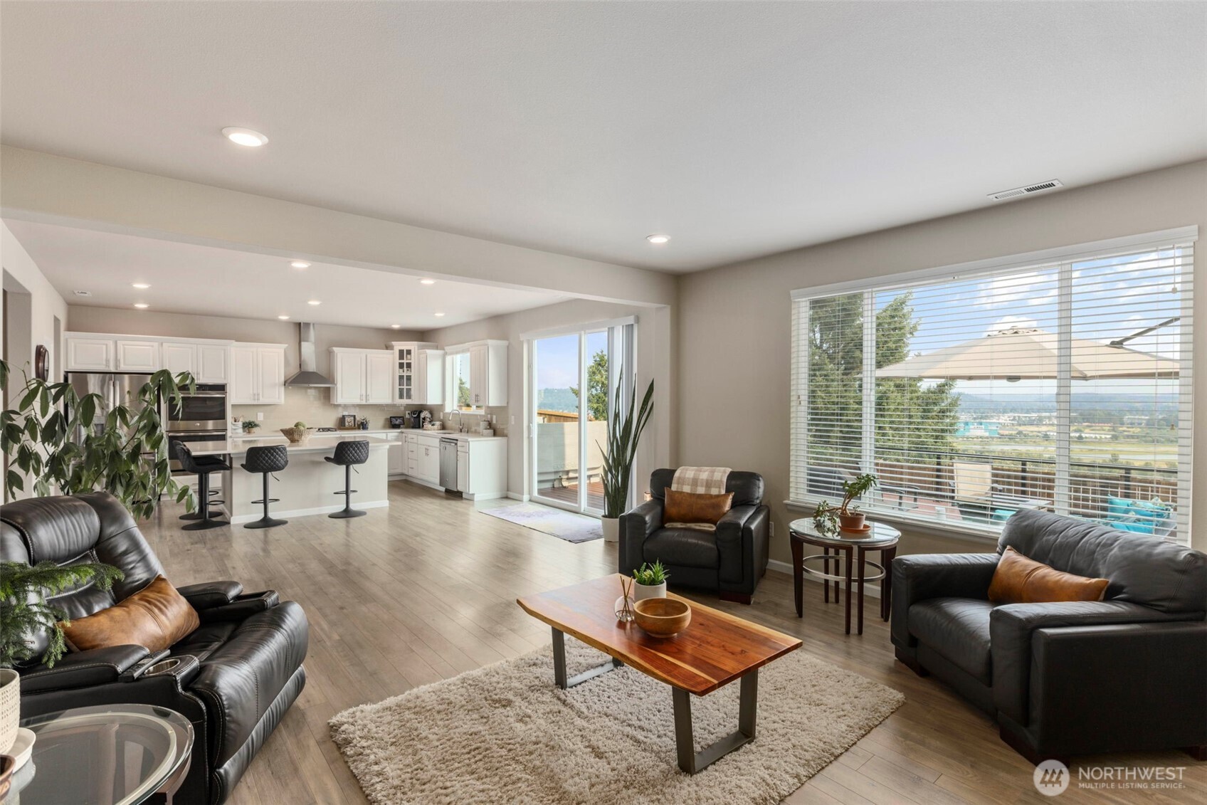 6651 S 298th Place Property Photo 13