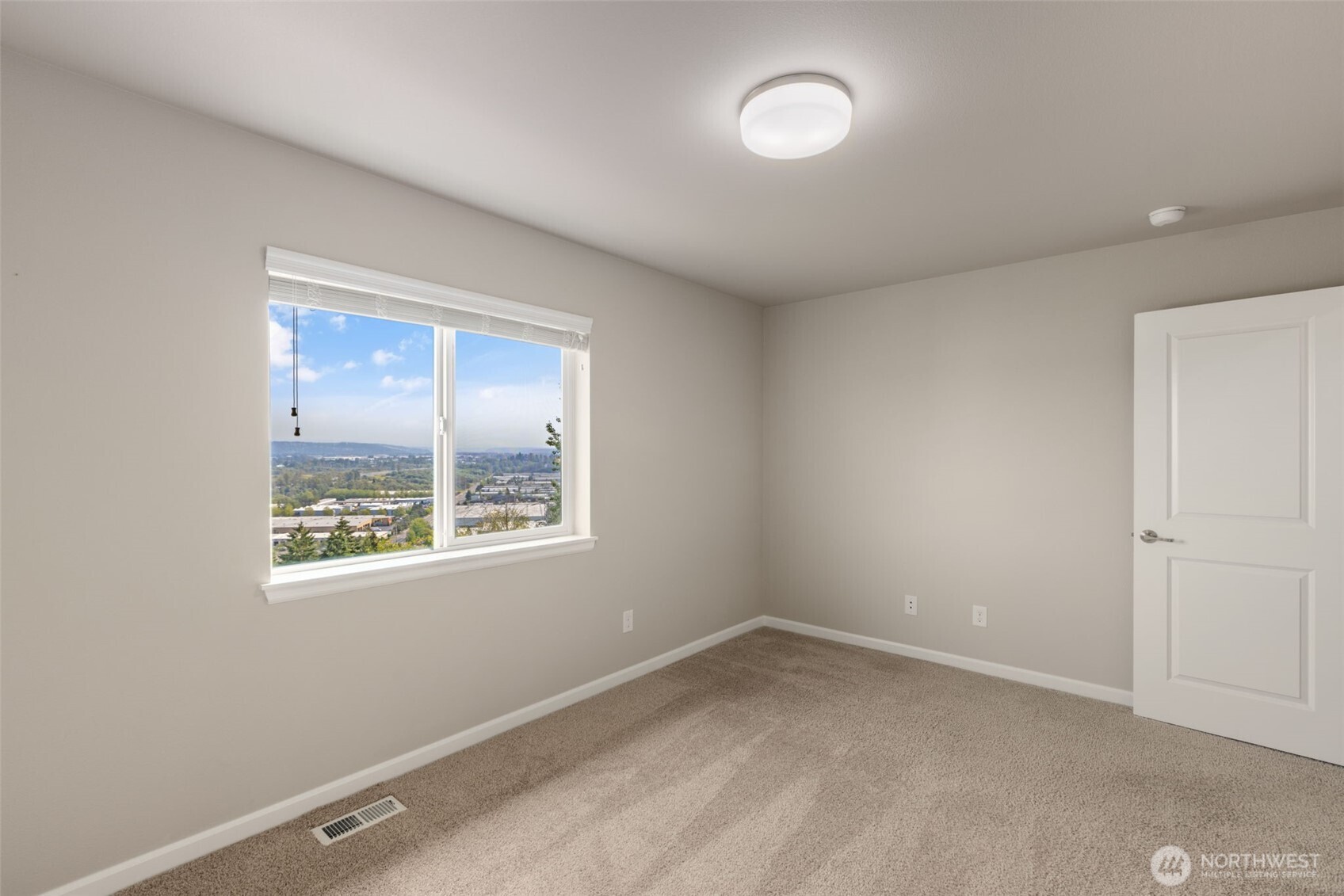 6651 S 298th Place Property Photo 27