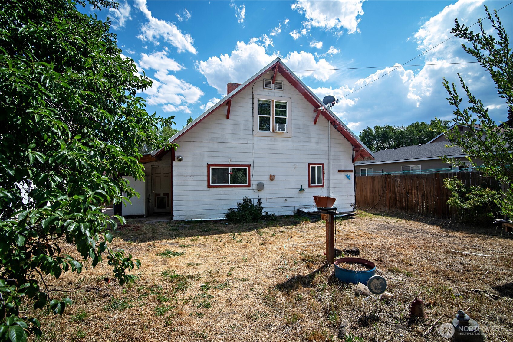 307 W 14th Avenue Property Photo 26