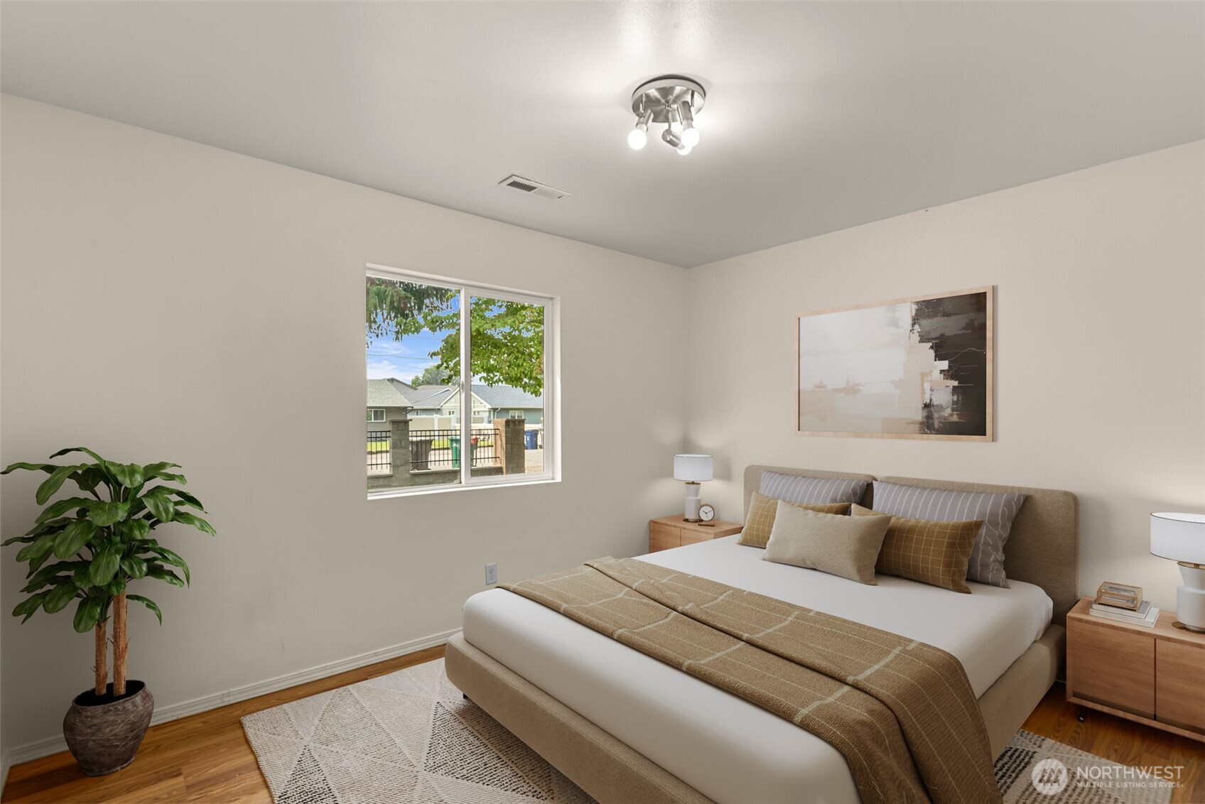 857 N Devon Avenue Property Photo 16