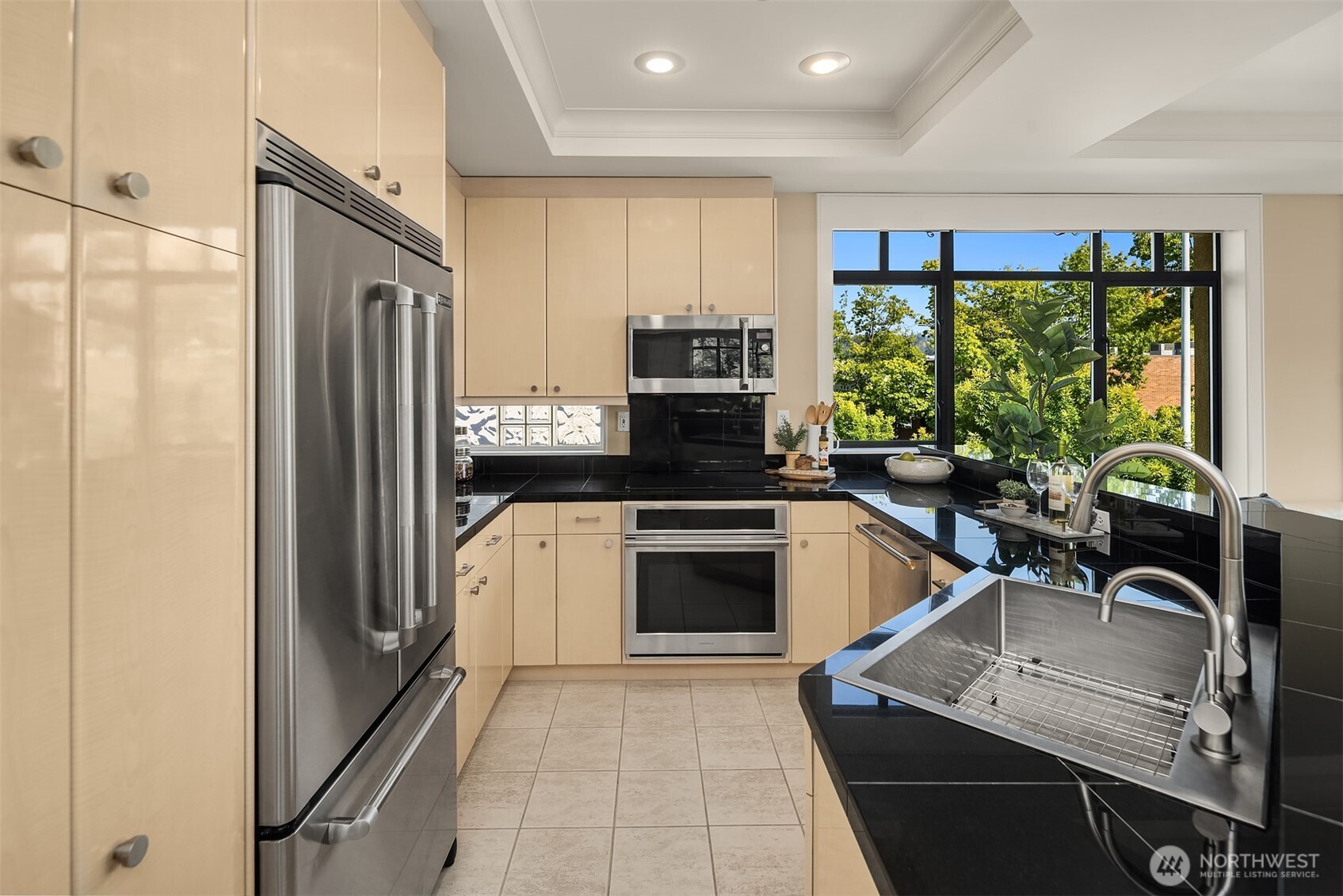 210 Market Street 304 Property Photo 10