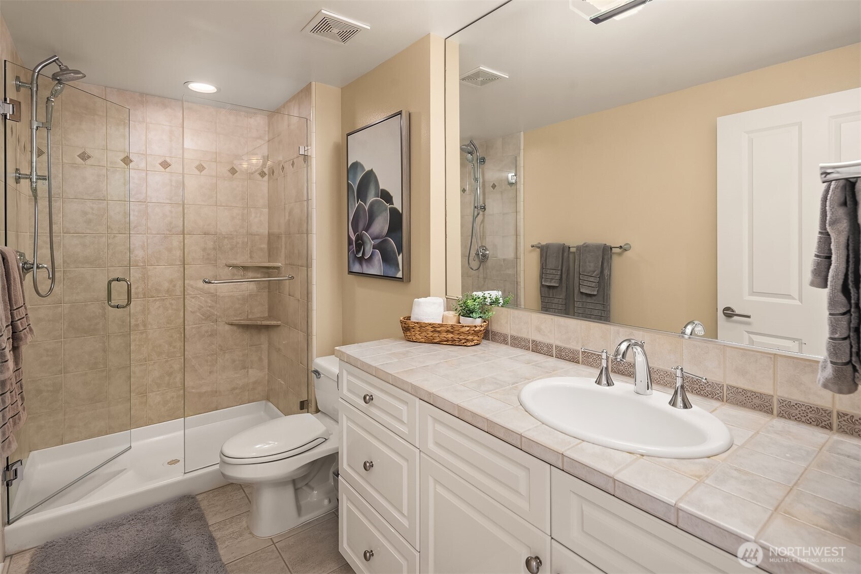 210 Market Street 304 Property Photo 23