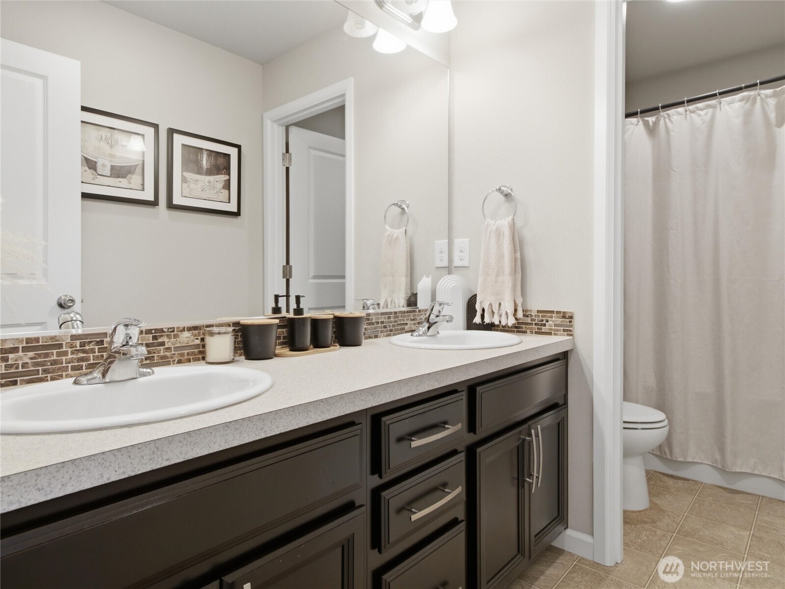 3328 Nova St Ne Property Photo 24