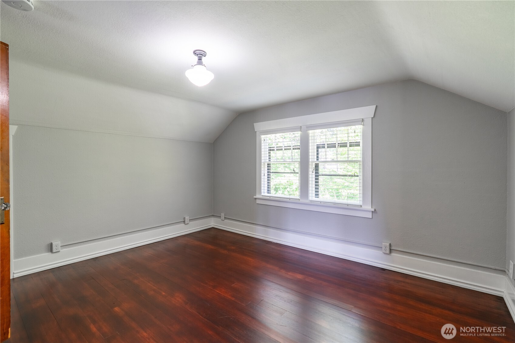 527 17th Street Property Photo 23