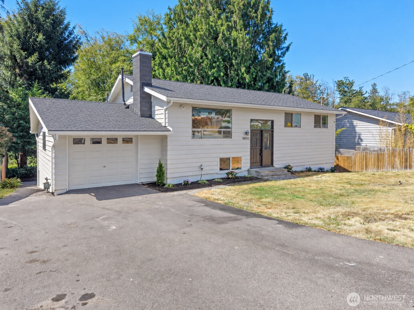 16032 22nd Avenue Property Photo 2