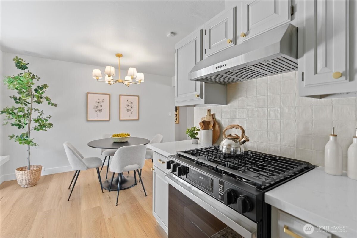 16032 22nd Avenue Property Photo 11