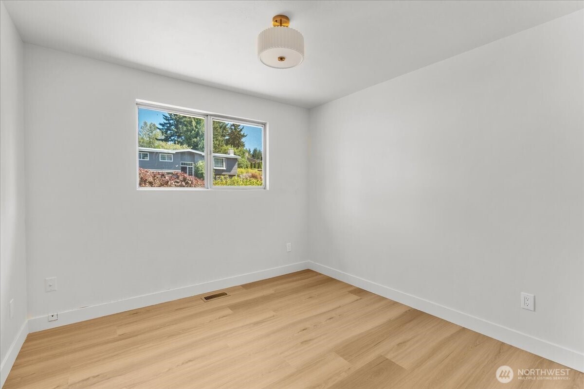16032 22nd Avenue Property Photo 14