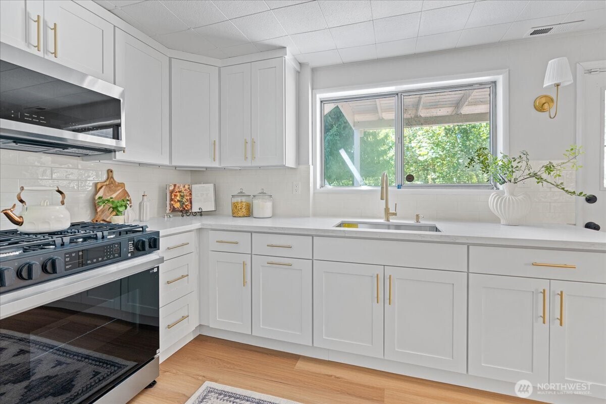 16032 22nd Avenue Property Photo 24