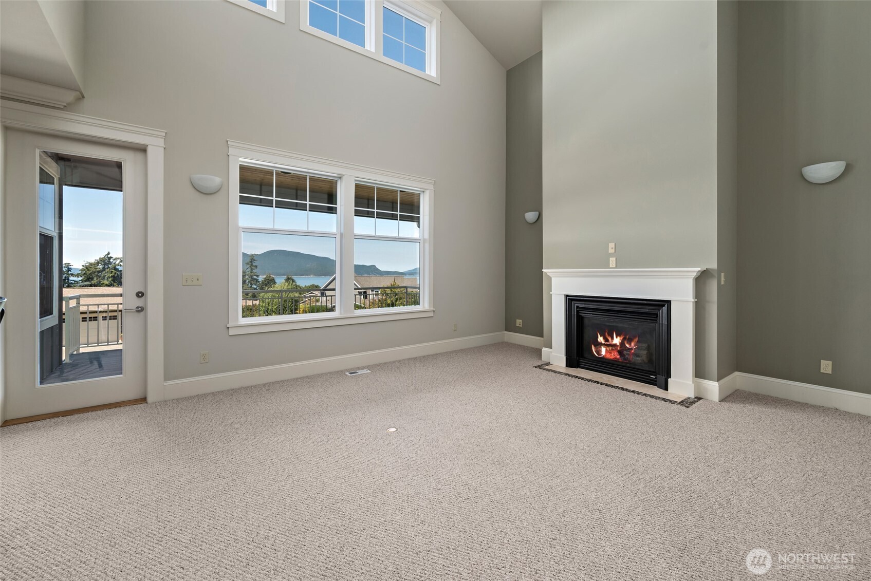 4815 Portalis Way Property Photo 3