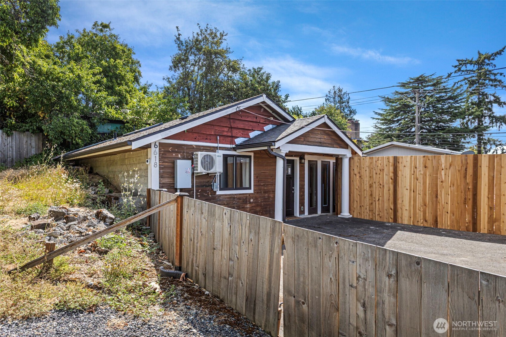 6618 43rd Avenue Property Photo 1