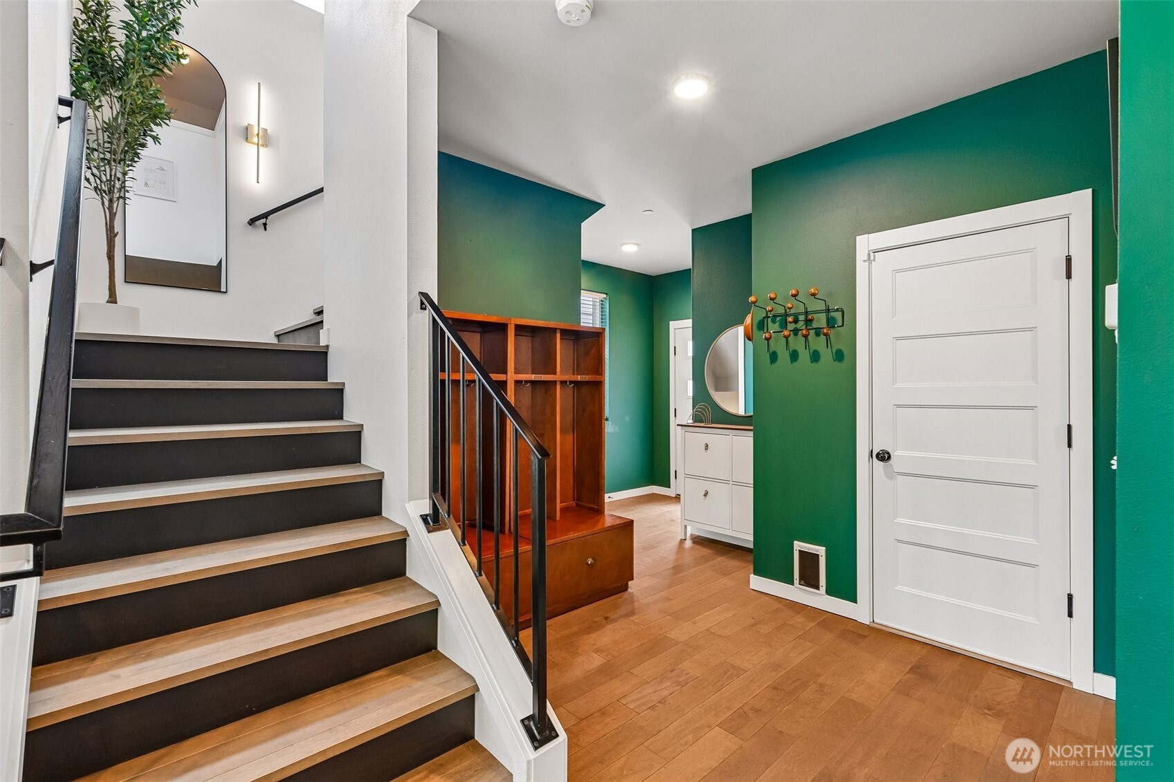 11207 14th Place Property Photo 5