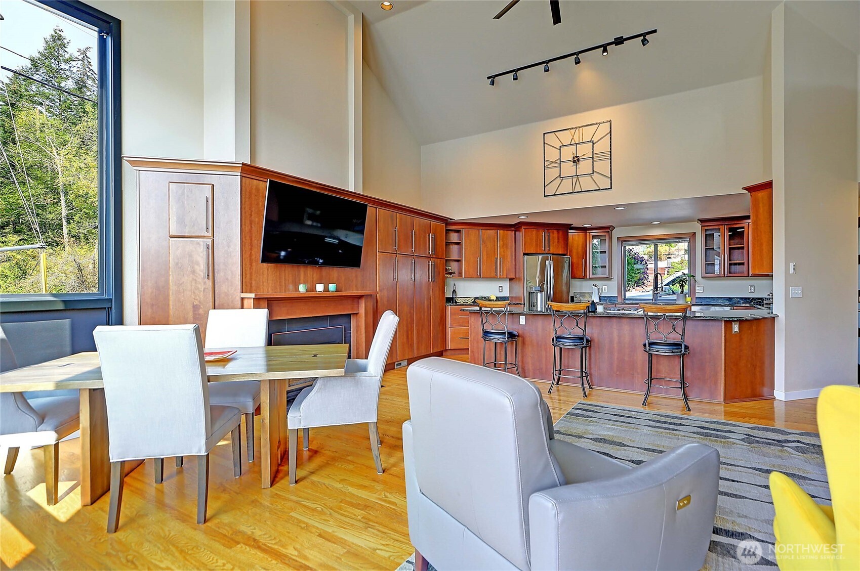 272 Loch Lane Property Photo 12