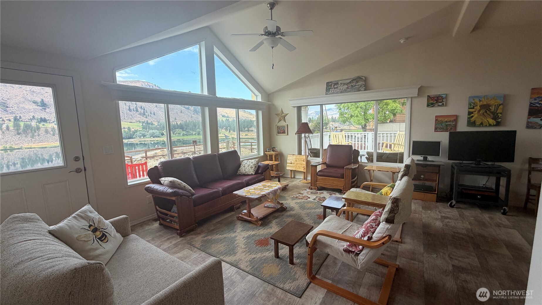 7 Quaking Aspen Drive Property Photo 2