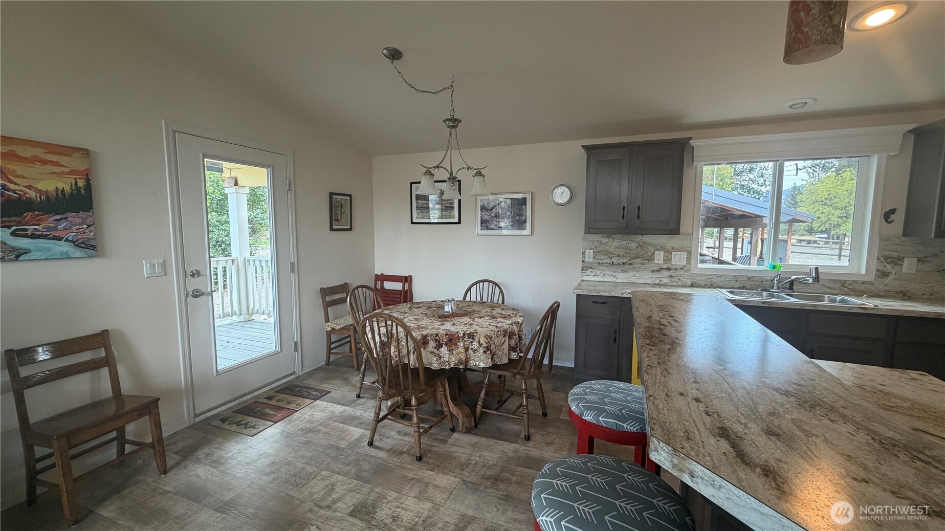 7 Quaking Aspen Drive Property Photo 7