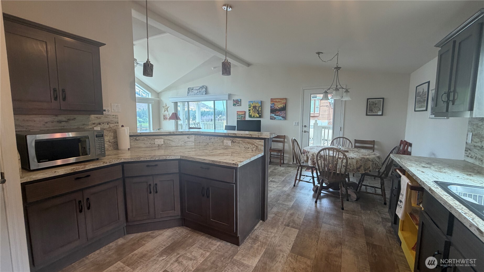 7 Quaking Aspen Drive Property Photo 8