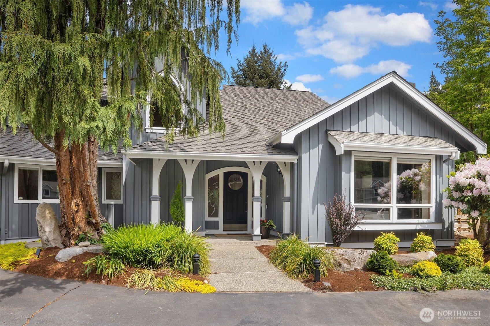 14246 157th Place Property Photo 2