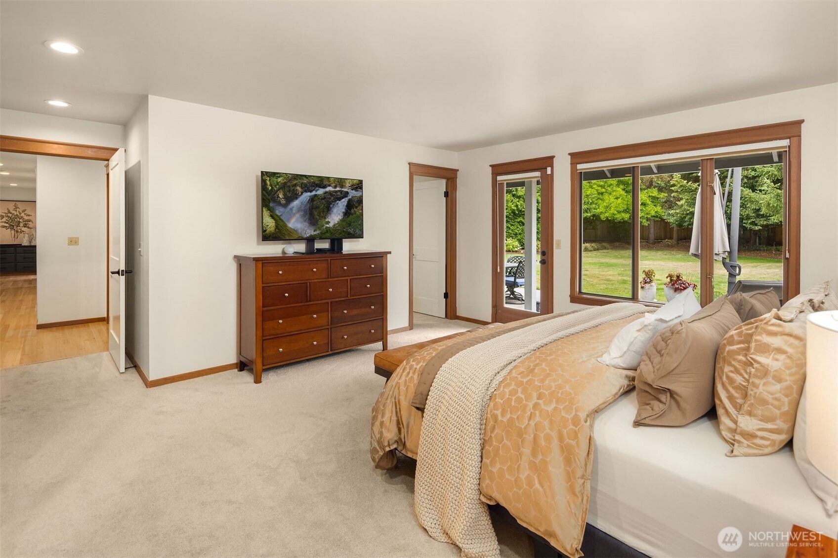 14246 157th Place Property Photo 11