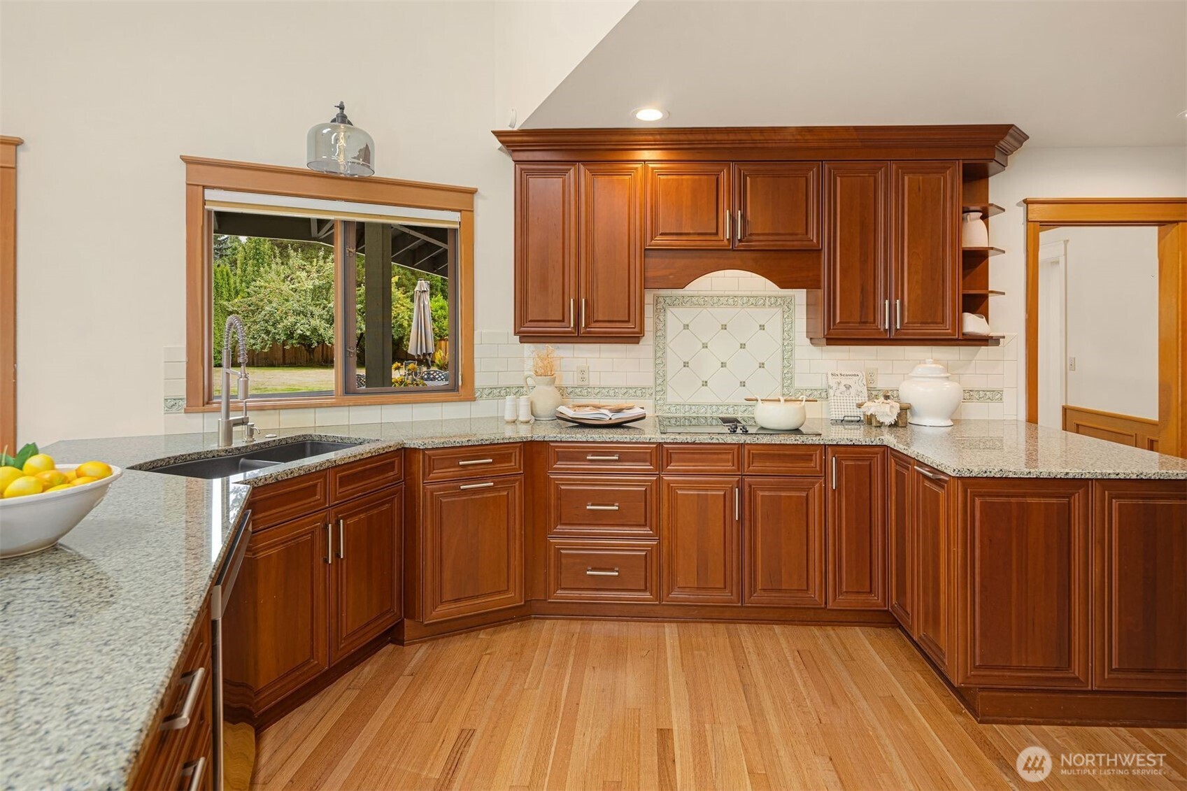 14246 157th Place Property Photo 18