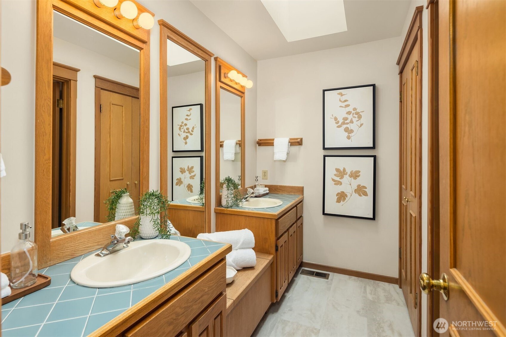 14246 157th Place Property Photo 33