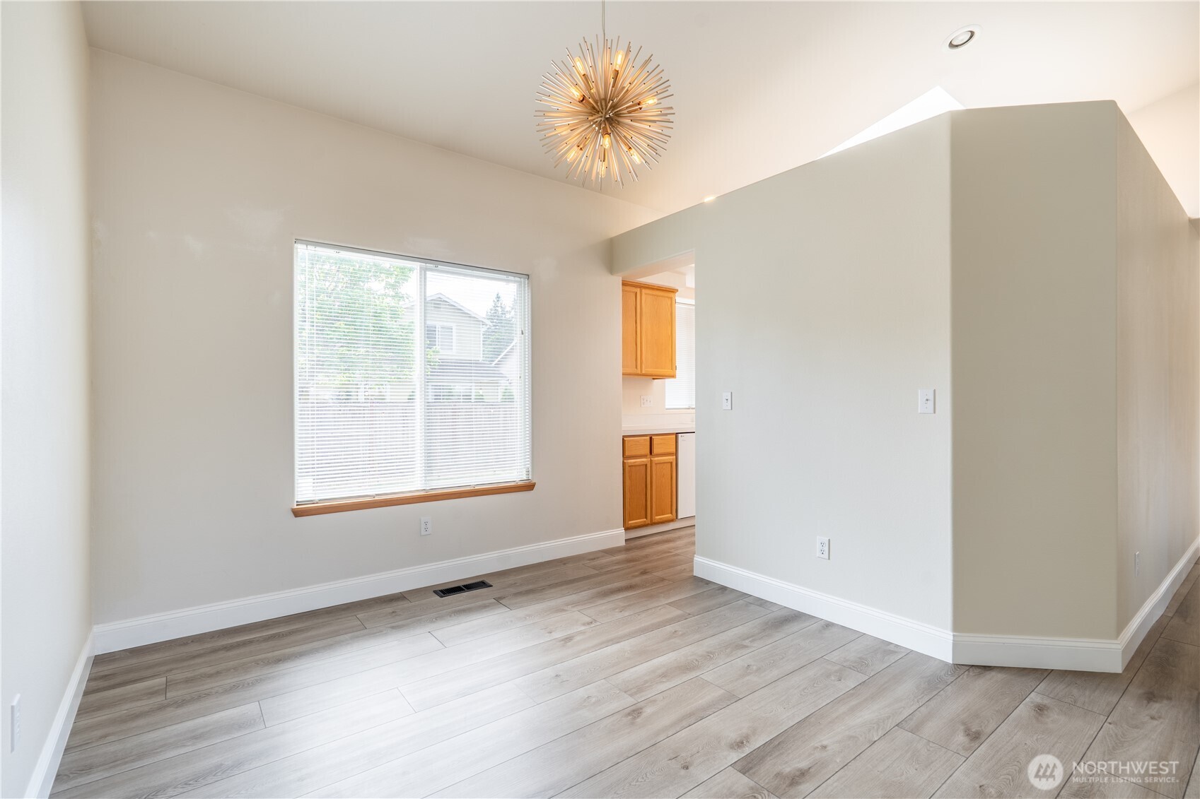 13208 162nd Street Ct Property Photo 8