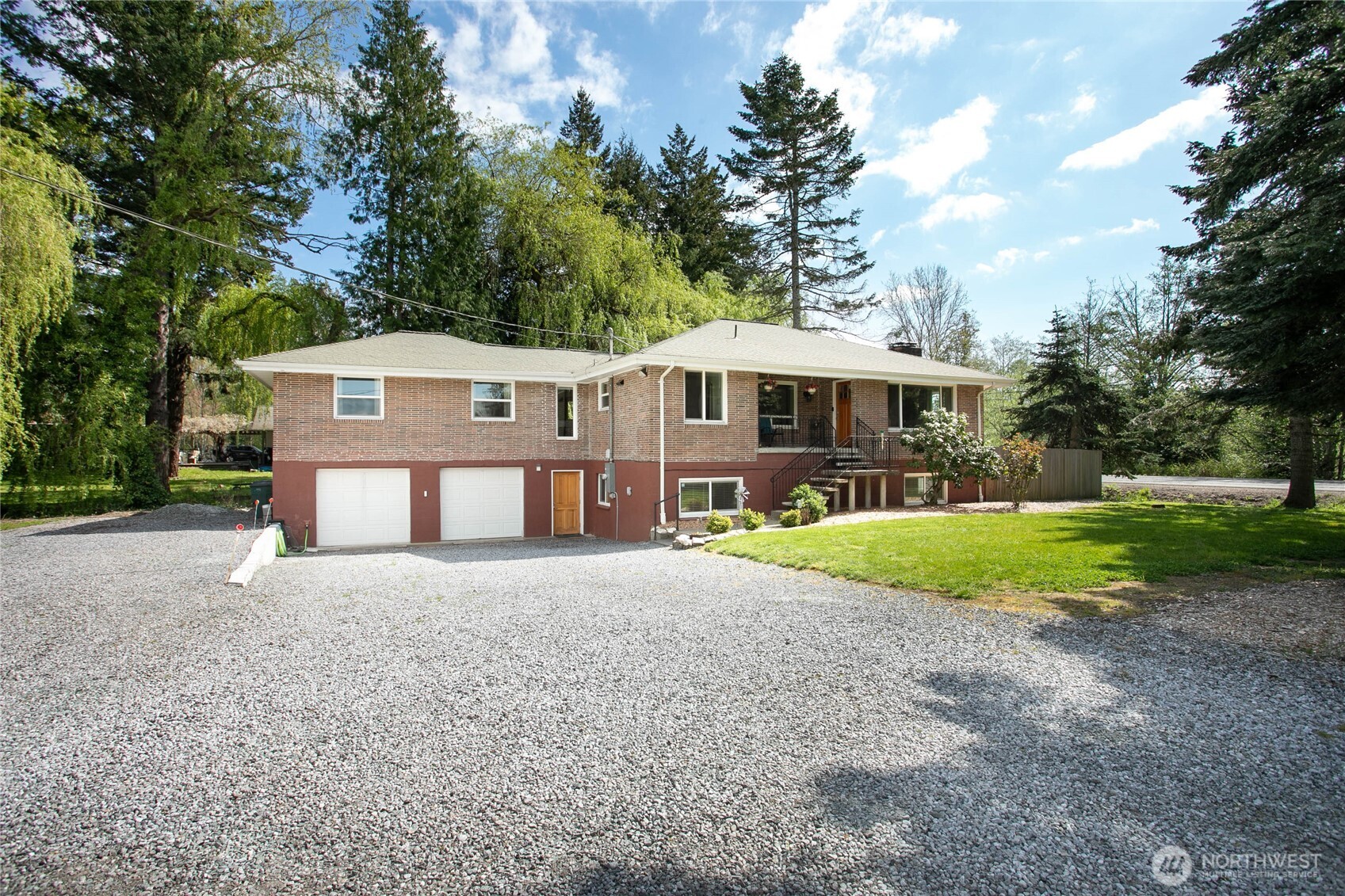 997 W Larson Road Property Photo 3