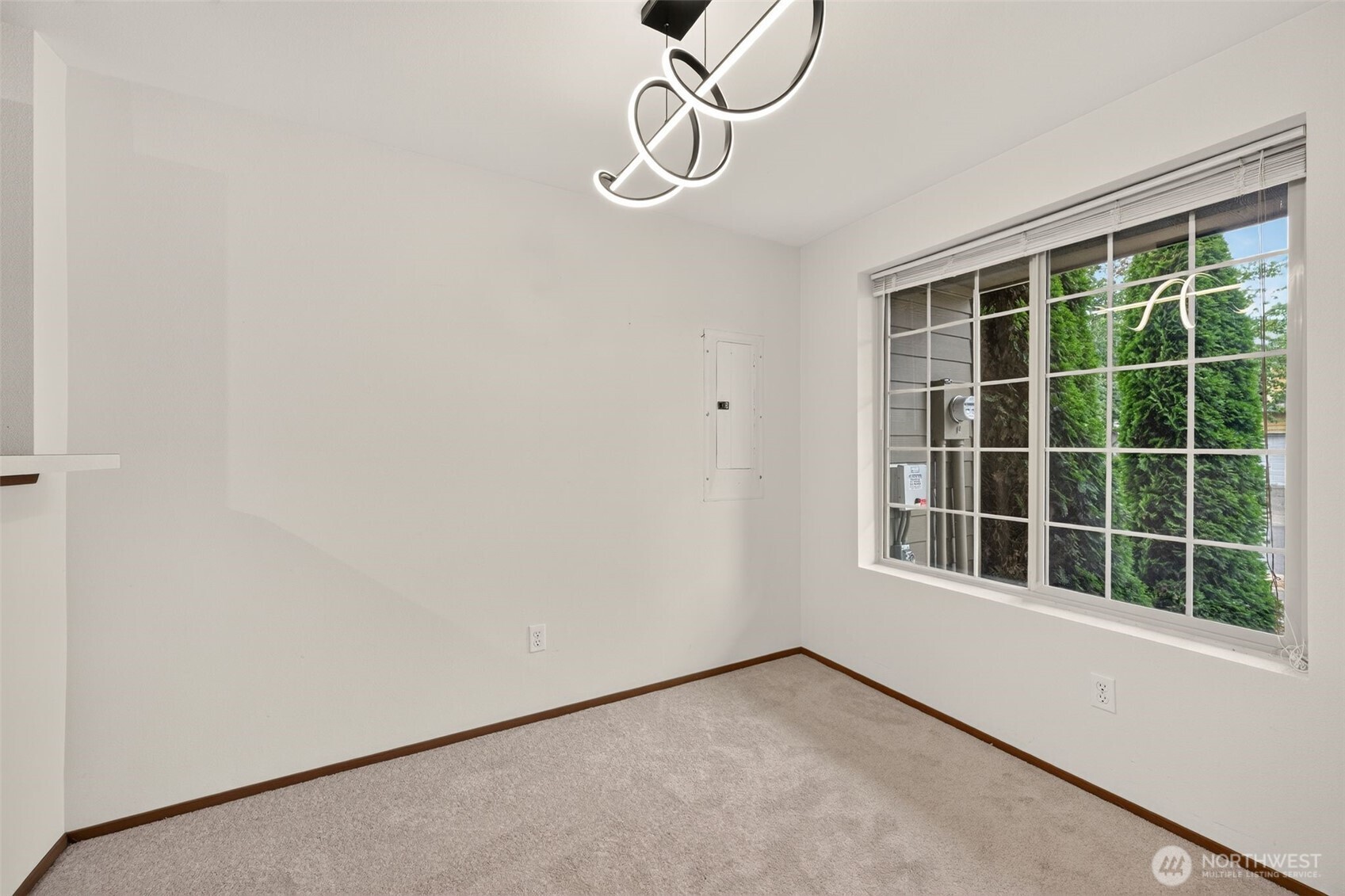 2732 Hidden Springs Loop Property Photo 8